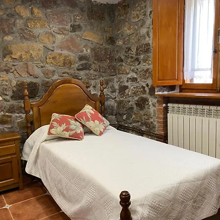 Nietas De Paco Tatil Evi Yermo